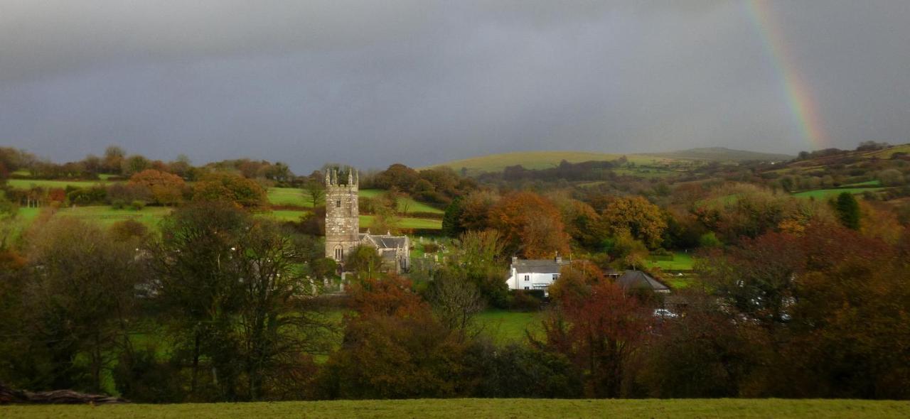 Homer Farm Marytavy Luaran gambar